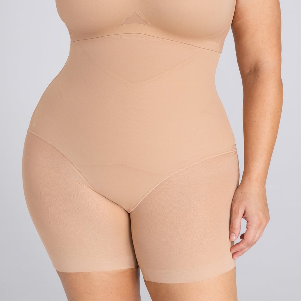 Honeylove High-Waist Sculpting Shapewear Shorts in Nude